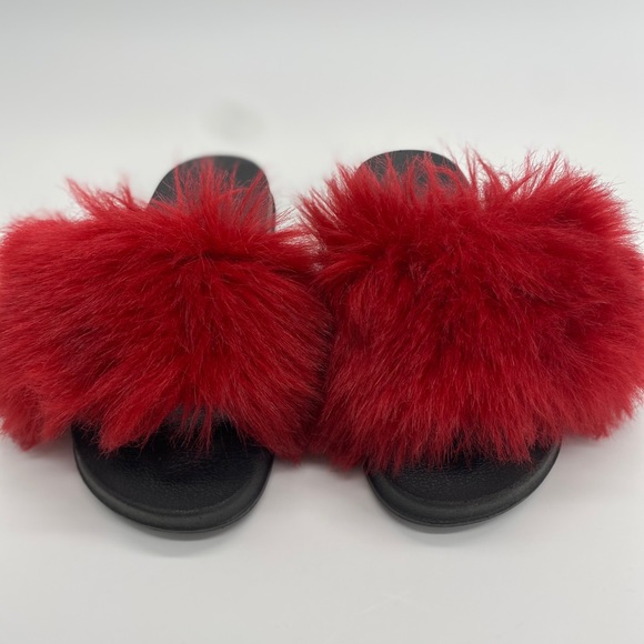 Unmarked Shoes - Faux Fur Slides